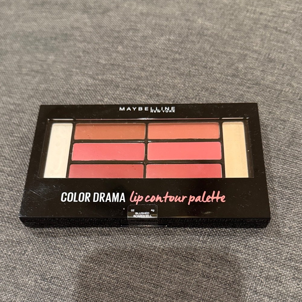 Maybelline Color Drama Lip Contour Palette - Blushed Bombshell